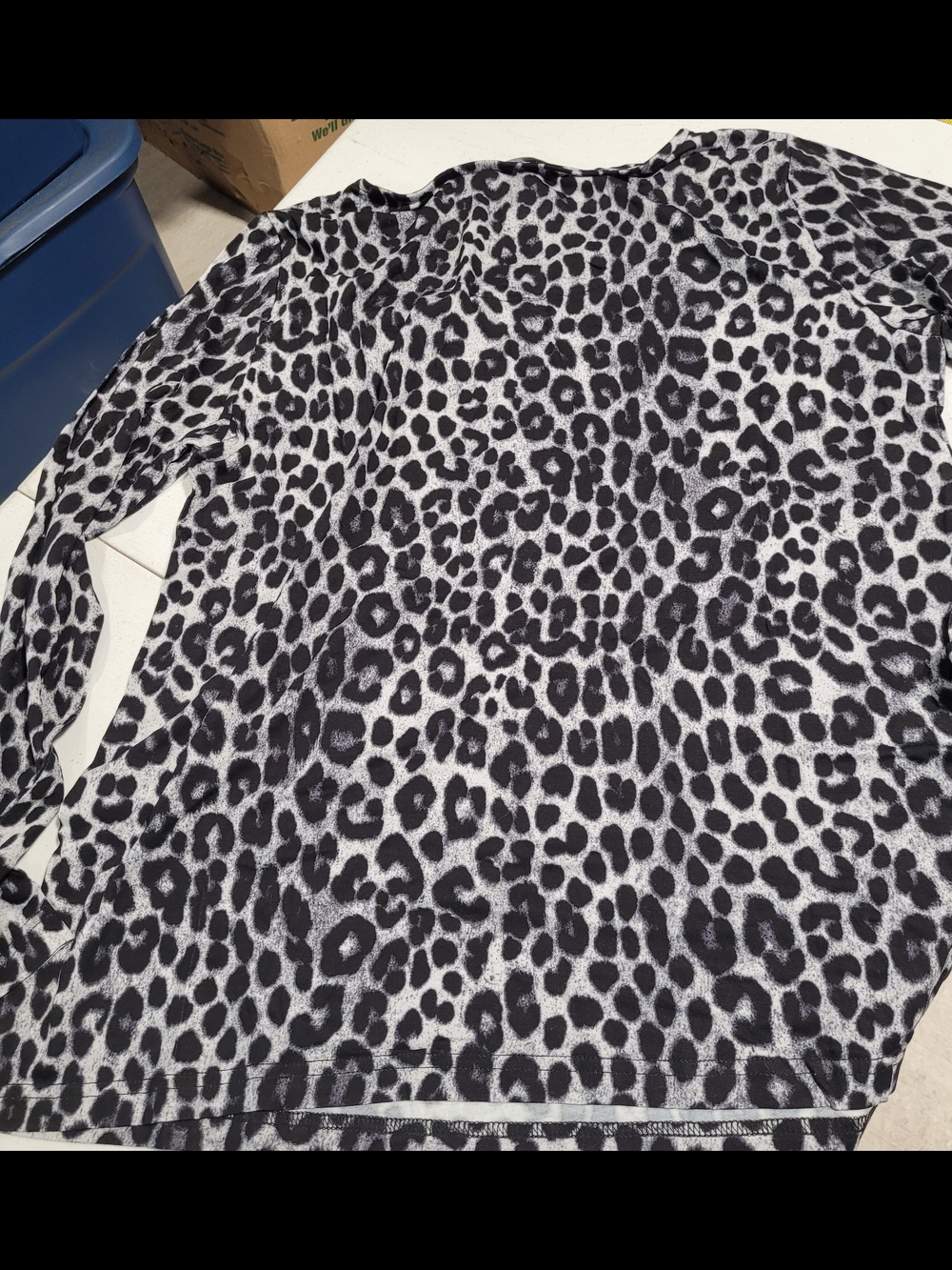 Mario Serrani Black & White Leopard-Print Long Sleeve Top - Picture 3 of 4